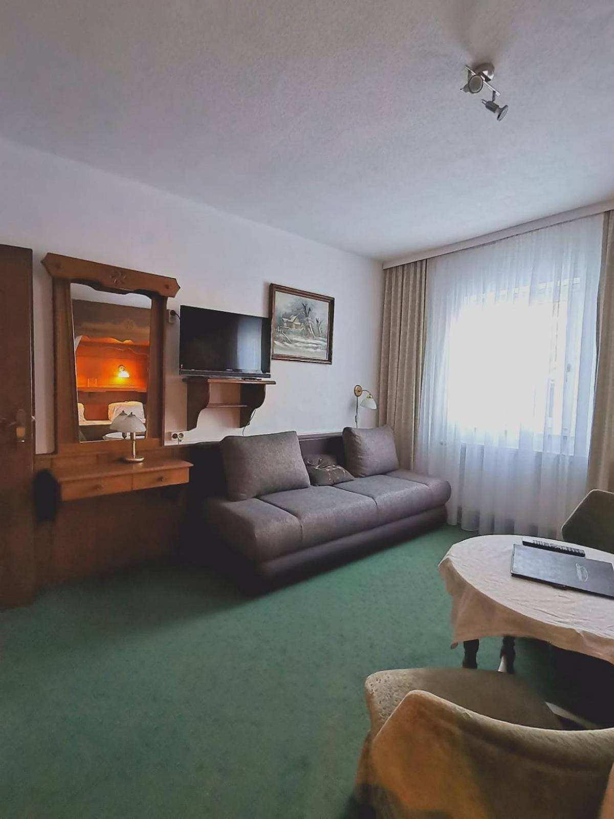Hotel Gasthof Stranachwirt Санкт-Михель  Экстерьер фото