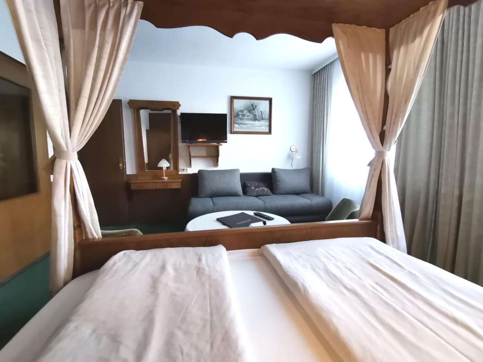 Hotel Gasthof Stranachwirt Санкт-Михель  Экстерьер фото