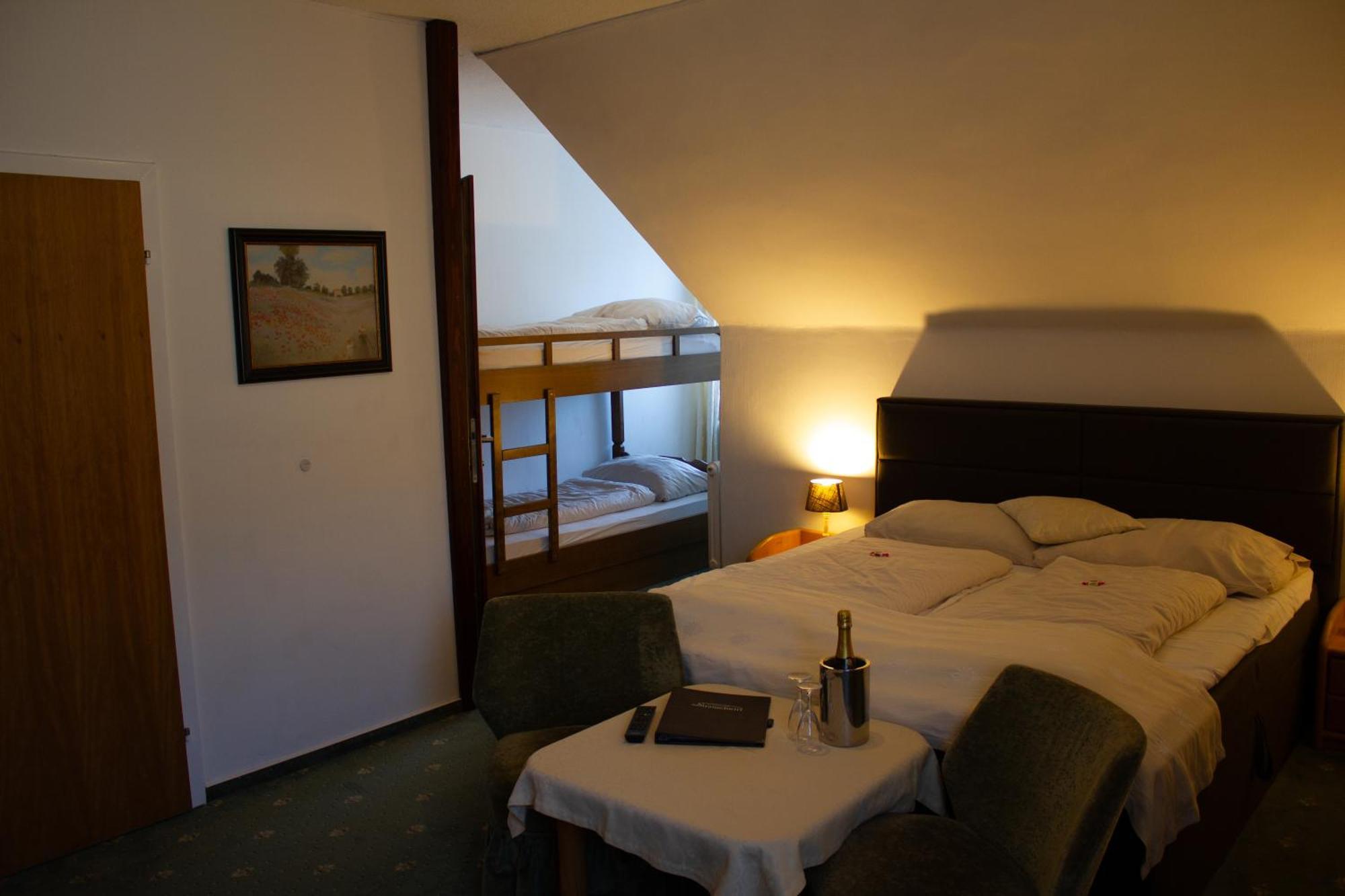 Hotel Gasthof Stranachwirt Санкт-Михель  Экстерьер фото