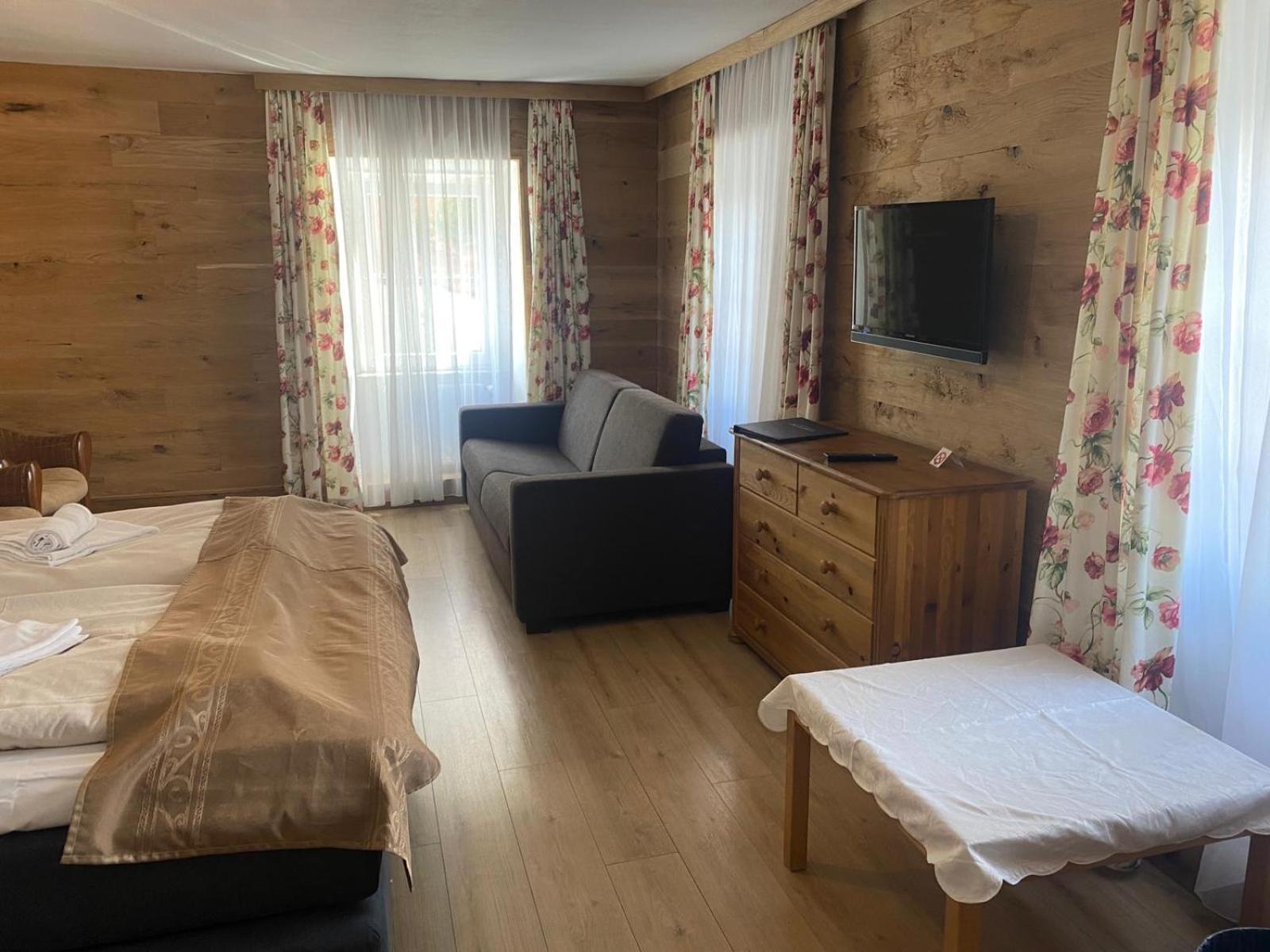 Hotel Gasthof Stranachwirt Санкт-Михель  Экстерьер фото